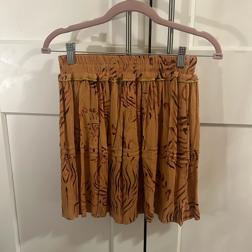 Cute Z&L mini skirt. Size small